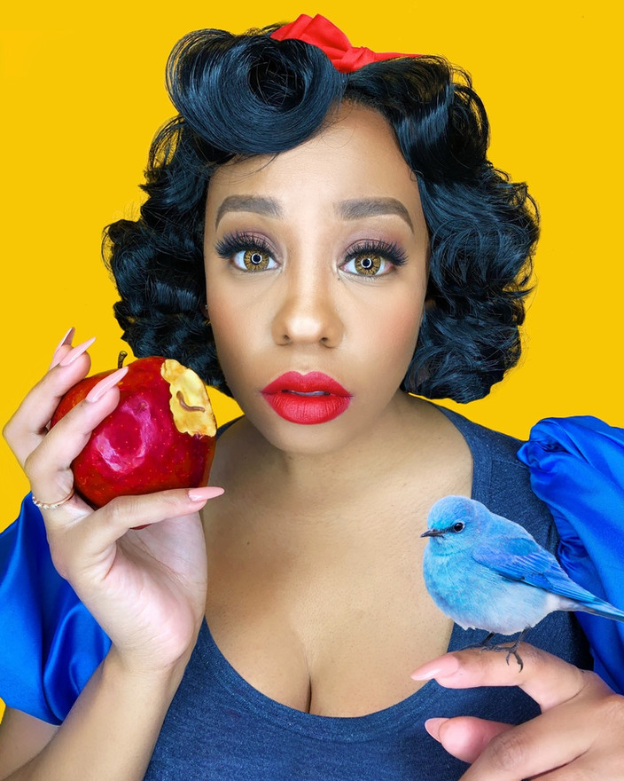 SNOW WHITE